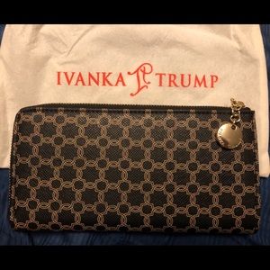 Ivanka Trump Wallet
